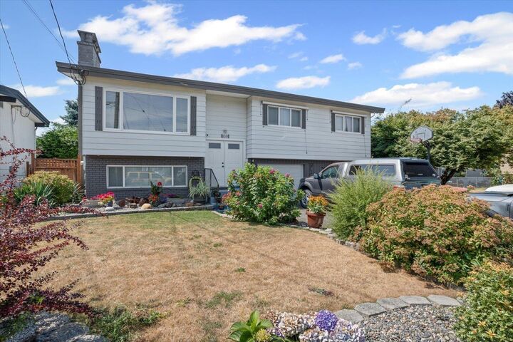 6349 Lanark Street  Chilliwack BC V2R 2M7 photo