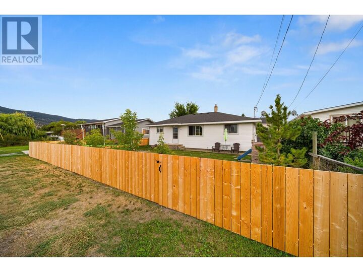 1950 Hill Street  Merritt BC V1K 1L4 photo