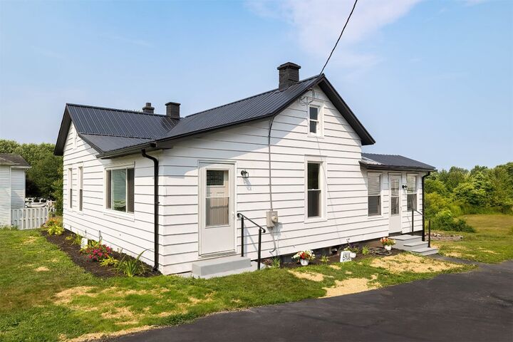 Property Photo: 6916 Old Ridge Road PA 16415