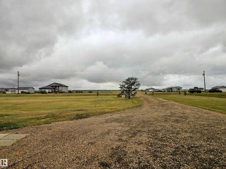 42 Richfield Road  Rural Sturgeon County AB T0G 1L2 photo