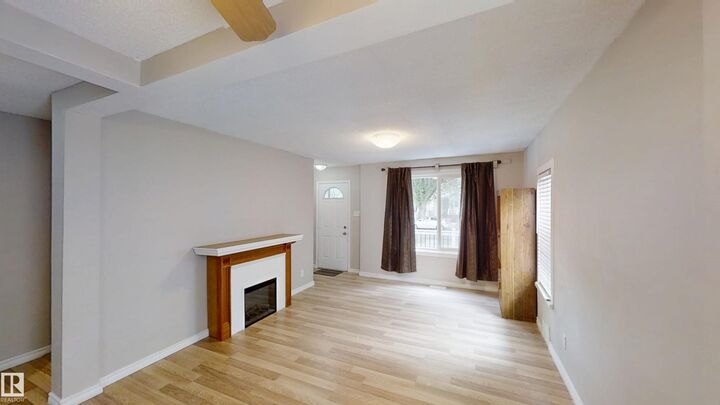 Photo de la propriété: 11230 84 Street NW AB T5B 3A9