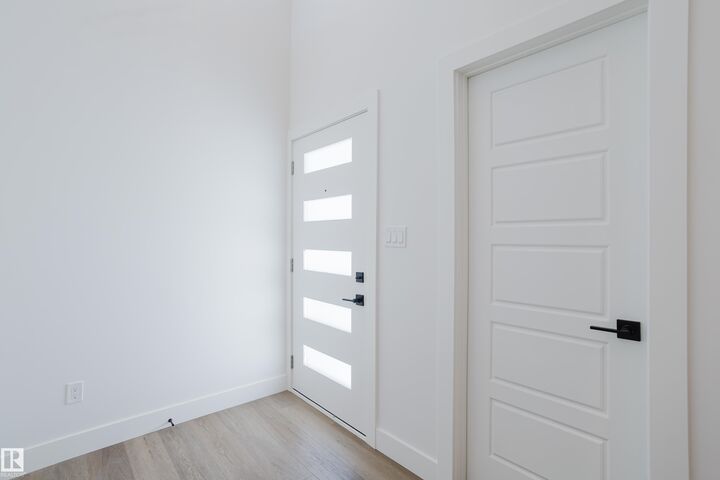 Property Photo: 35 Meadowgrove Lane AB T7X 0W2