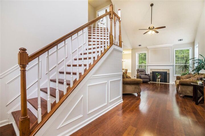 Property Photo: 304 Highland Court GA 30188