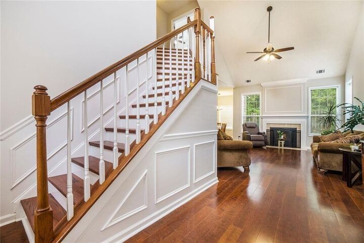 Property Photo:  304 Highland Court  GA 30188 