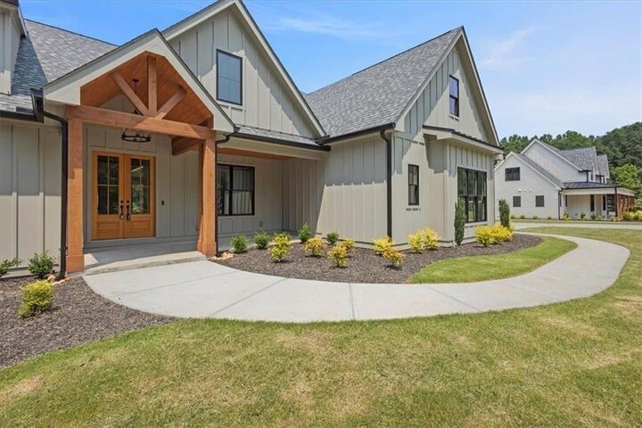 Property Photo: 9224 Waldrip Road GA 30506