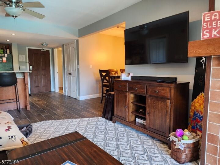Property Photo: 200 State Rt 94 Unit 214 NJ 07462