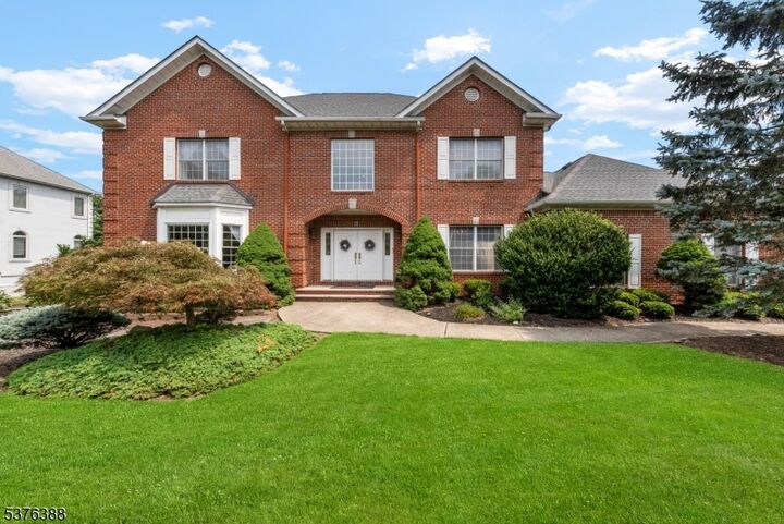 Property Photo:  28 Michelle Way  NJ 07058 