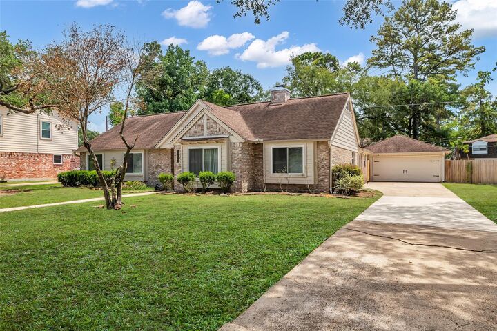 Property Photo: 1210 Forsythe Lane TX 77073