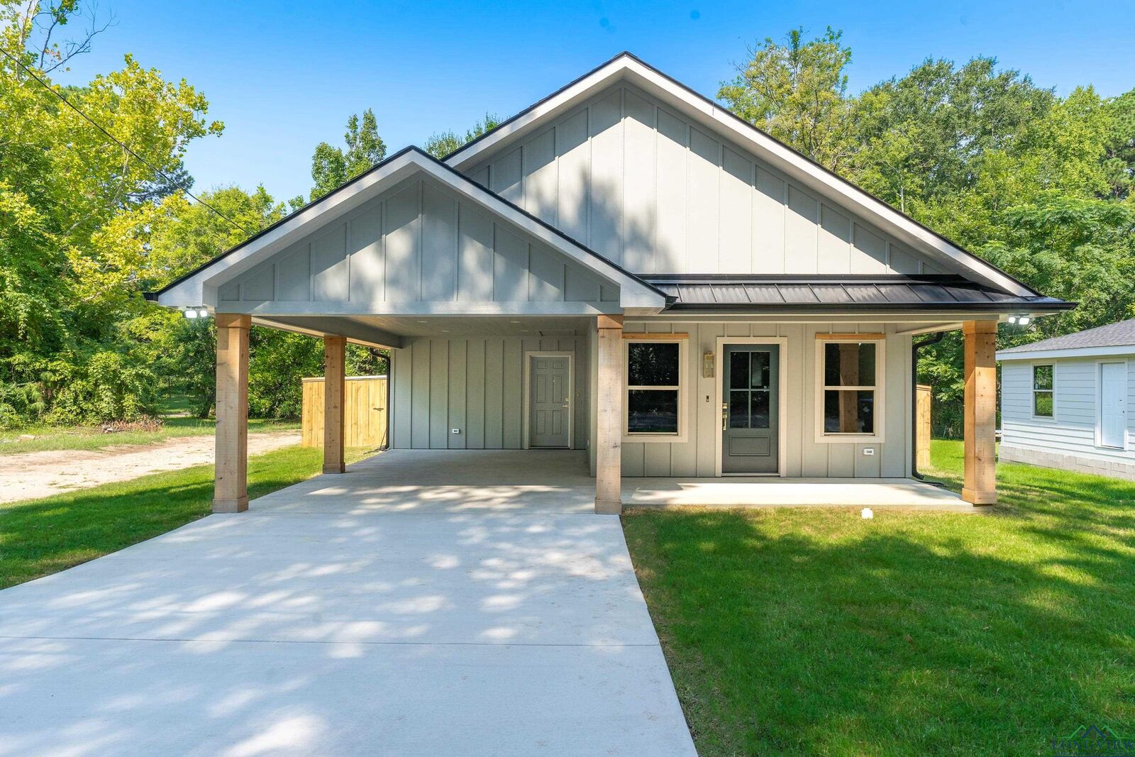 Property Photo:  2213 Dunbar Drive  TX 75602 