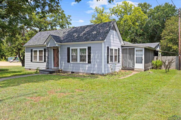 616 W Scott  Gilmer TX 75644 photo