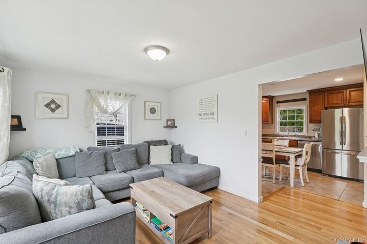 Property Photo:  10 Elm Street  NY 11772 
