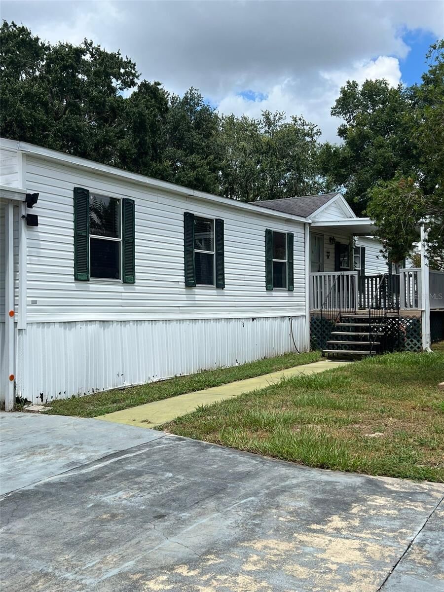 Property Photo: 17058 SE 95 Th Court FL 34491