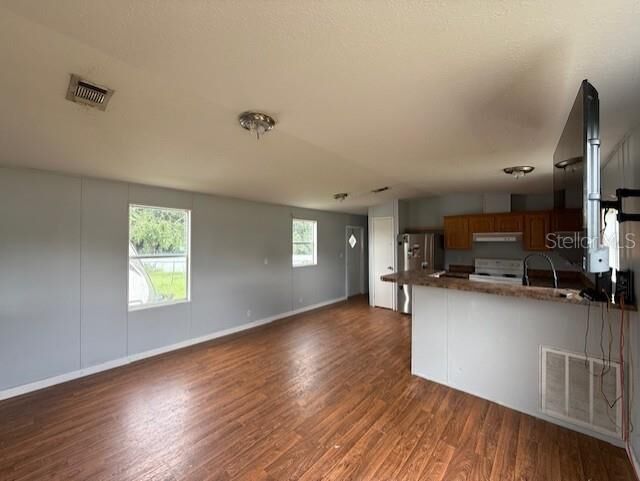 Property Photo:  4304 Turkey Creek Road  FL 33567 