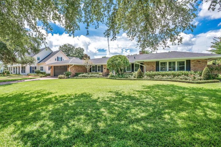 Property Photo: 690 Williams Drive FL 32789