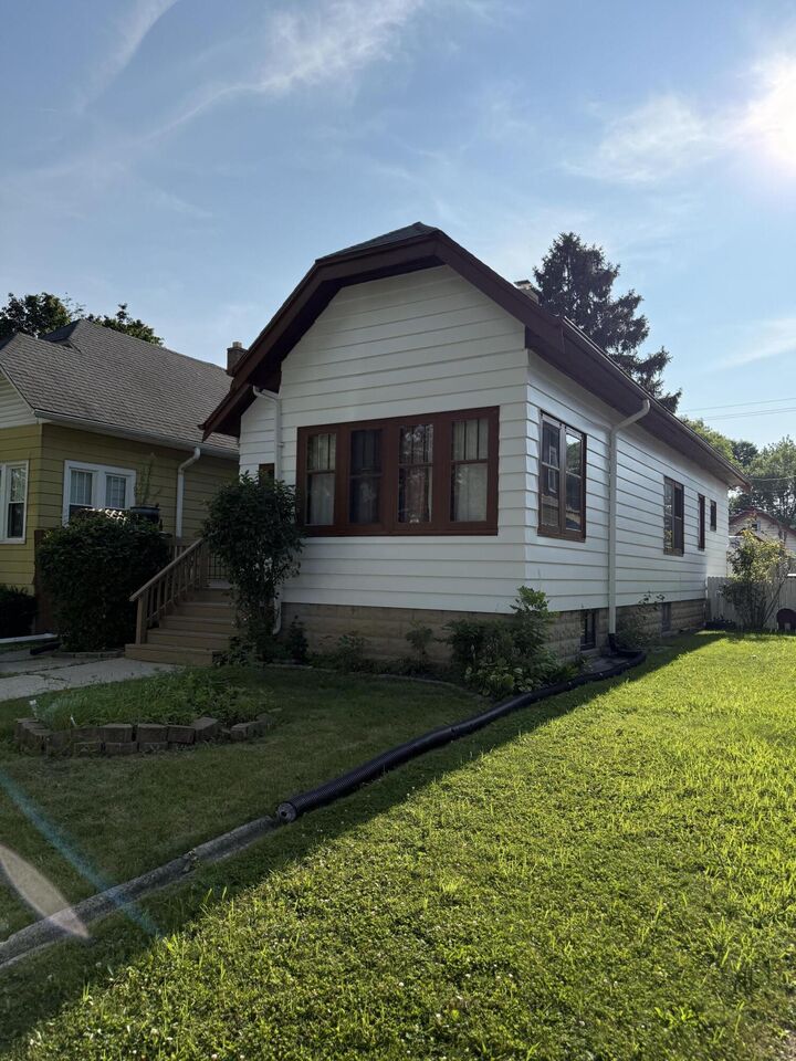 Property Photo:  4513 N 37th St  WI 53209 