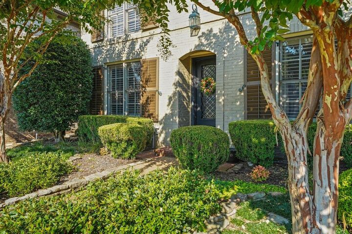 Property Photo: 1974 S Arden Landing Cv TN 38139