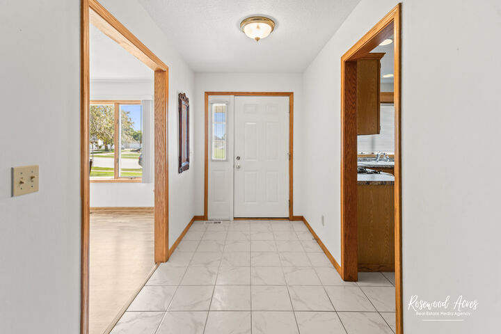 Property Photo: 1269 Tower Court IL 60914