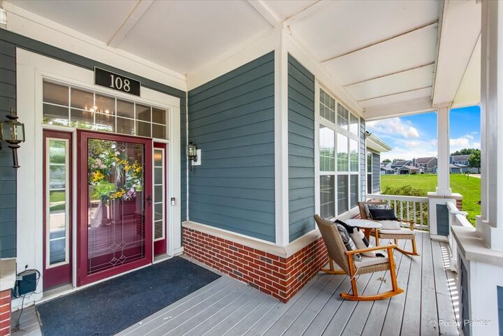 Property Photo:  108 Gillett Street  IL 60554 