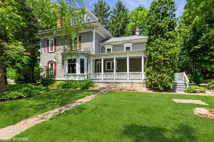 Property Photo:  100 E Miller Avenue  IL 60520 