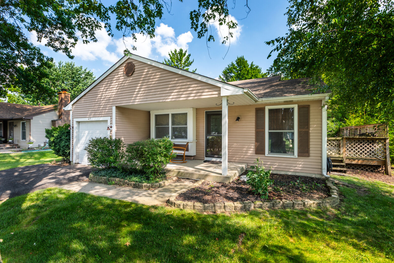 Property Photo:  417 Travelaire Avenue  IL 60565 