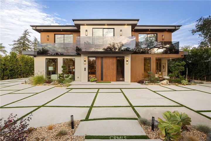 Property Photo: 5244 Tampa Ave CA 91356