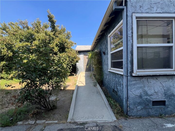 Property Photo:  14418 Tiara Street  CA 91401 