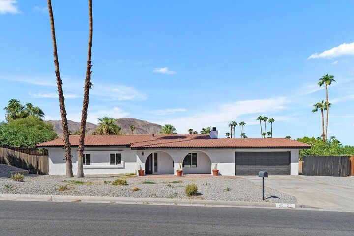 46075 Verba Santa Drive  Palm Desert CA 92260 photo