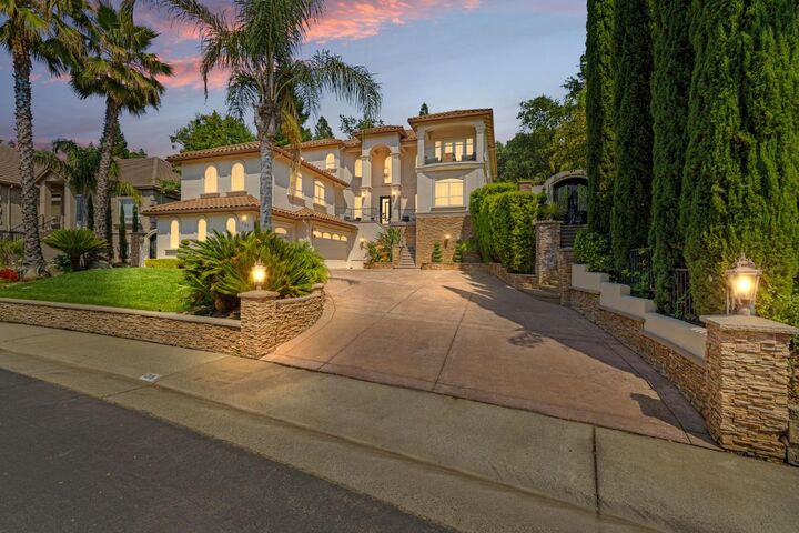 Property Photo: 318 Canyon Falls Drive CA 95630