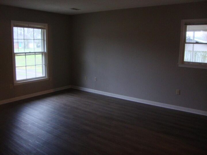 Property Photo:  1715 Foxdale Dr  TN 37130 