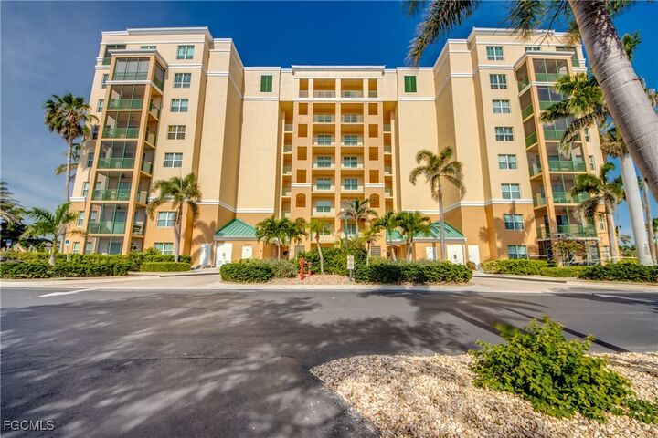 Property Photo:  2090 Matecumbe Key Road 1202  FL 33955 