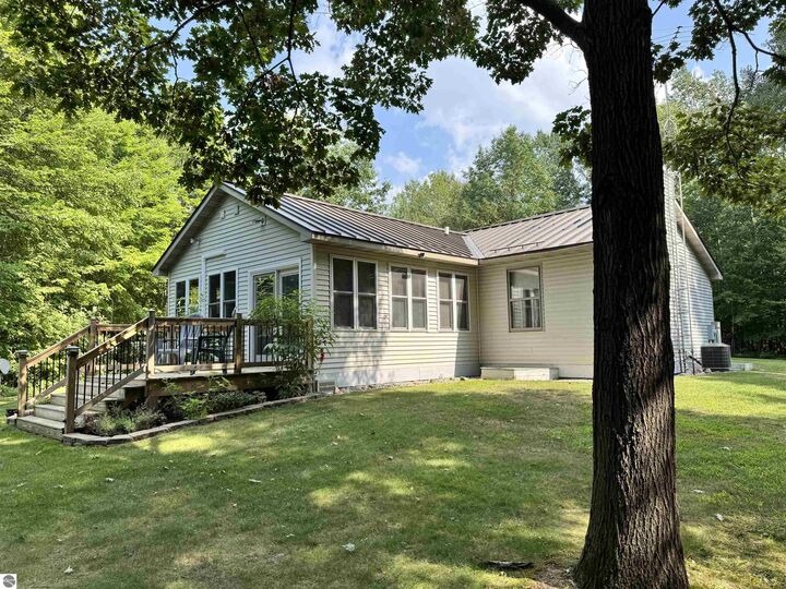 Property Photo:  11167 E Arnold Lake Road  MI 48624 