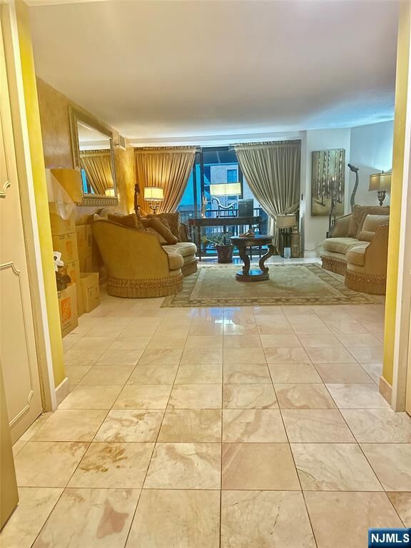 Property Photo:  245 Prospect Avenue 5B  NJ 07601 