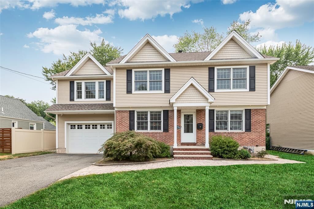 Property Photo: 418 The Fenway NJ 07661