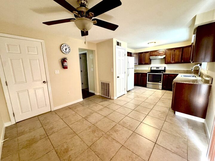 Property Photo:  1 Colonial Drive  NH 03054 