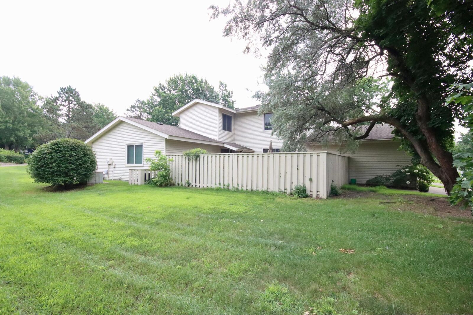 Property Photo:  1094 Carmel Court  MN 55126 