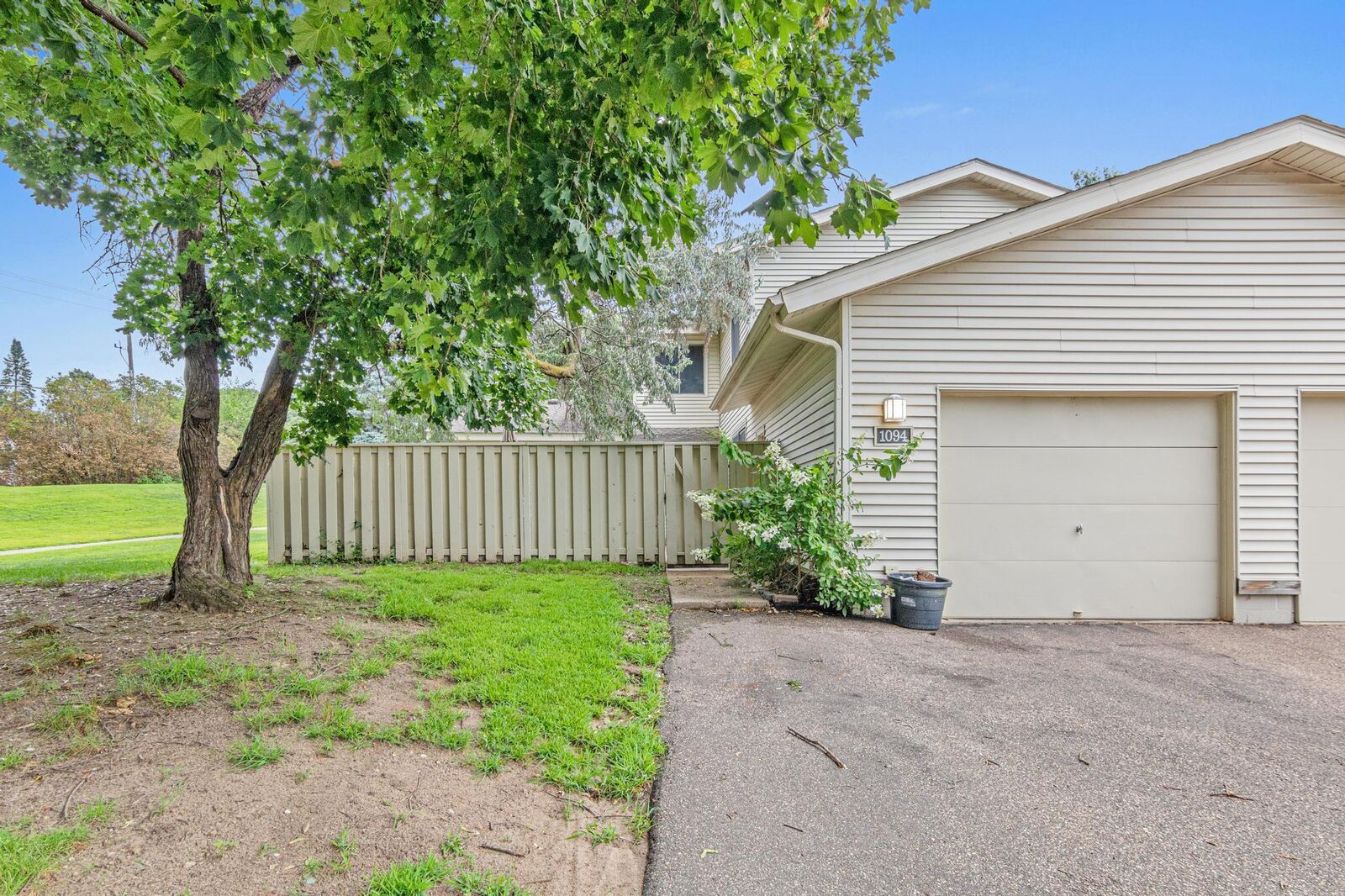 Property Photo:  1094 Carmel Court  MN 55126 