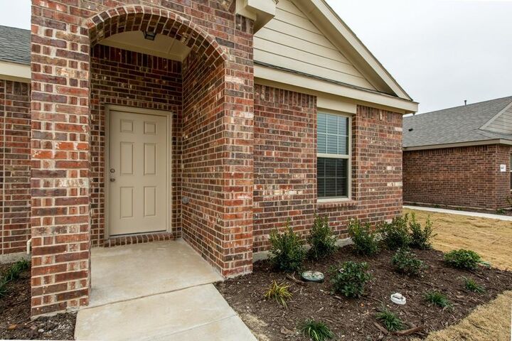 Property Photo: 1605 Sorghum Drive TX 75407