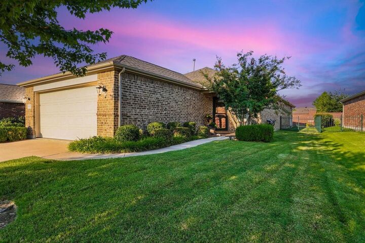 Photo de la propriété: 7814 Gulf Walk Road TX 75036
