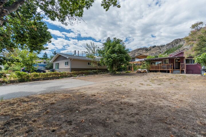 Property Photo: 6514 Hollow Street BC V0H 1T0