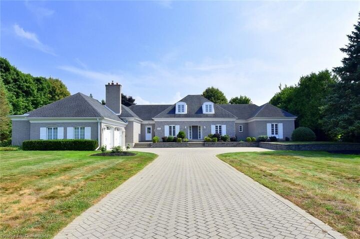Property Photo:  111 St Andrews Drive  ON N3T 6H4