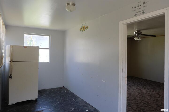 Property Photo:  314 S Franklin  IL 62881 