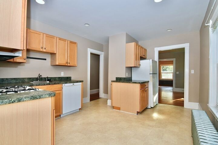 Property Photo:  392 Reedsdale 1  MA 02186 