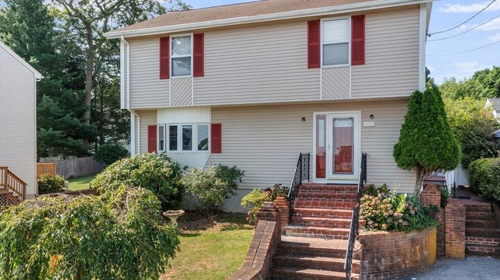 Property Photo:  1117 Newhall St.  MA 02721 