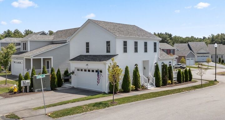 Property Photo: 33 Tea Party Cir 33 MA 01520
