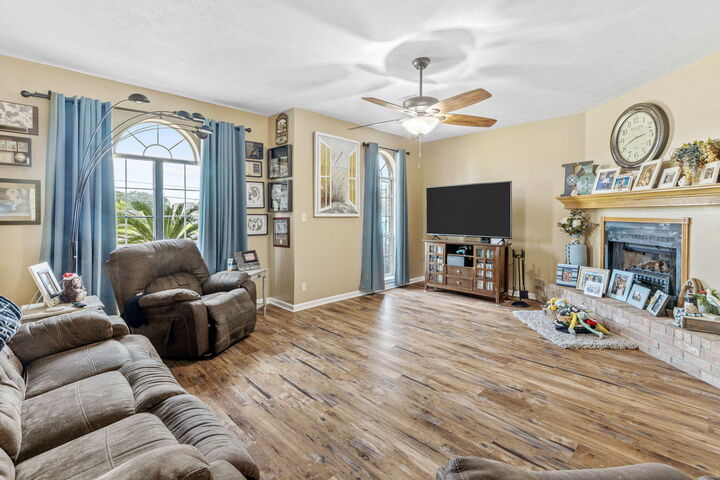 Property Photo:  2161 Belfield Rd  LA 70611 