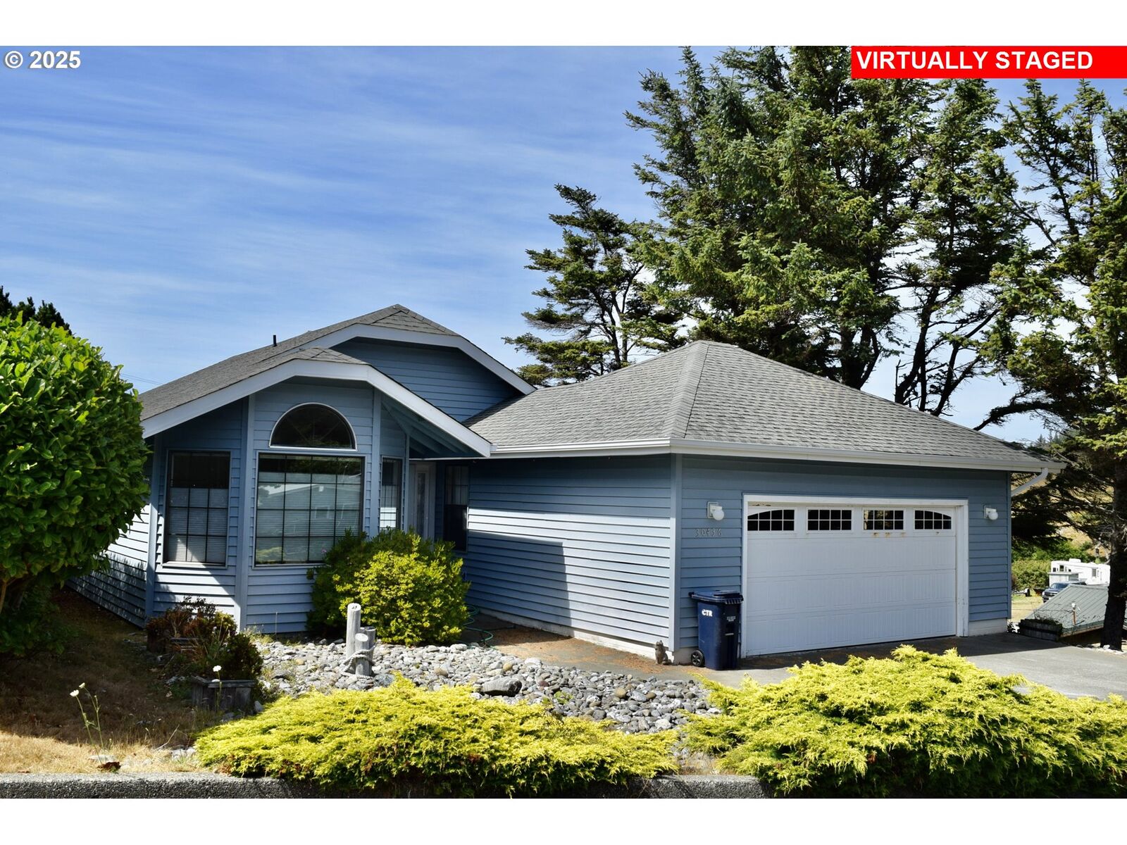 Property Photo:  30436 Driftwood Dr  OR 97444 