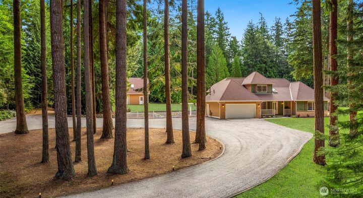 6927  Denali Way  Clinton WA 98236 photo