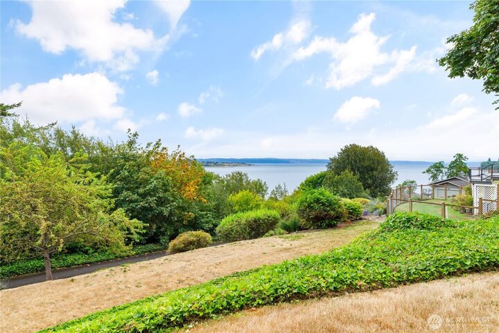 Property Photo: 2431 SW Pete'S Lane WA 98277