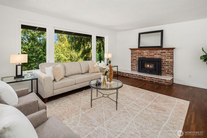 Property Photo: 895 Wildwood Boulevard SW WA 98027