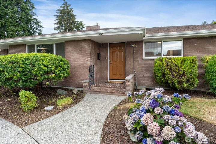 Property Photo:  1104  Paradise Parkway  WA 98466 